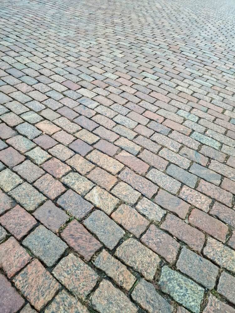 Układanie kostki brukowej